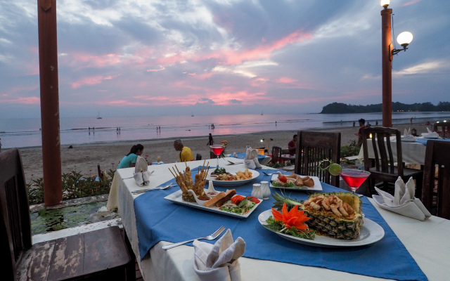 Royal Lanta Resort & Spa