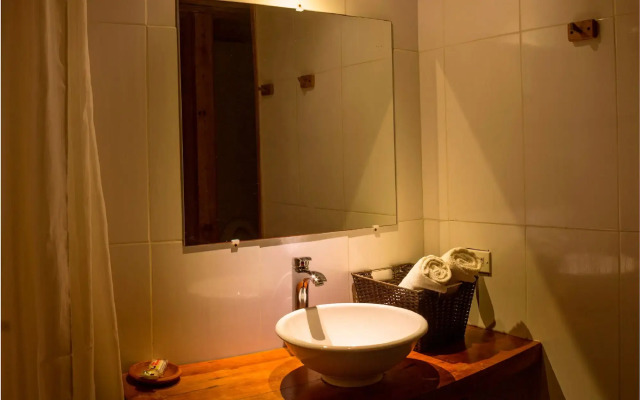Hotel On Vacation Amazon