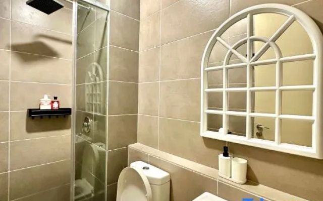 4 bedder D’Pristine condo 22-25 opp legoland (13pax) – Bathroom – Iskandar Puteri