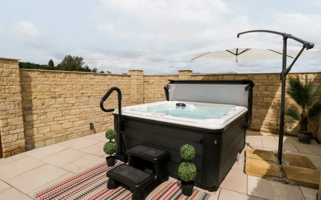 The Penthouse, Strawberry Hill Vineyard