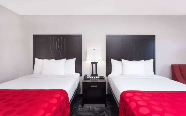 Ramada by Wyndham Tuscaloosa