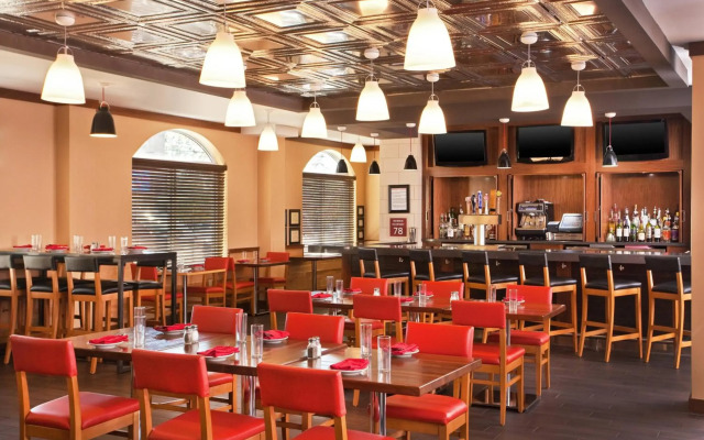 Four Points by Sheraton Louisville Airport