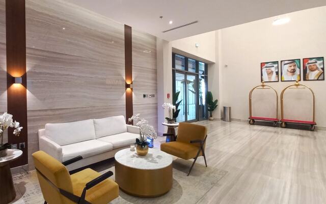 Greek View Studio Farhad Azizi Residence Al Jaddaf