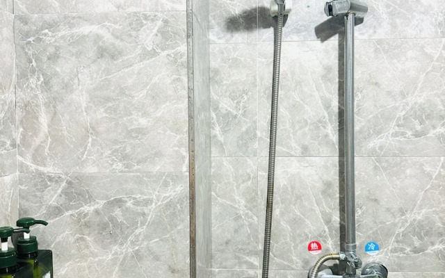 Chongqing Justom Family Serviced Apartments 1