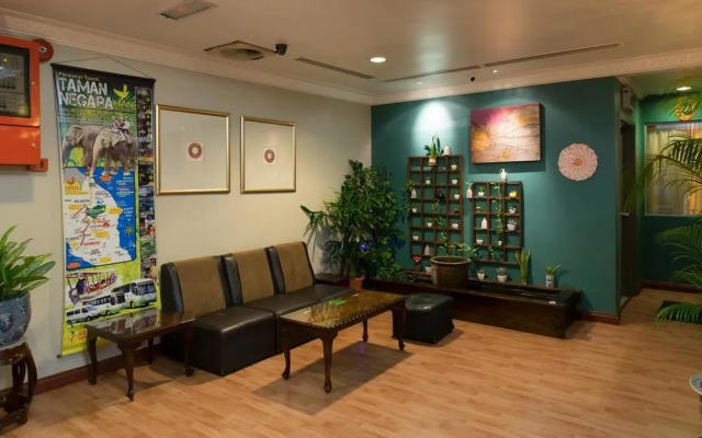 OYO 111 Hotel China Town Inn