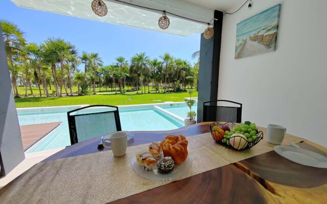 Stunning Ocean Front By Condo Boutique