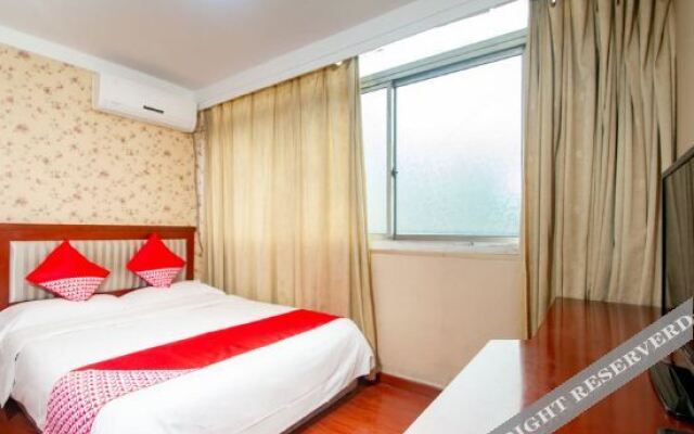 OYO plaza business hotel