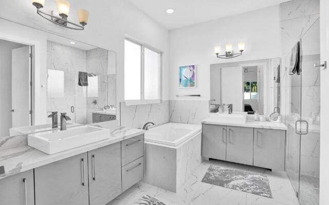 Mimosa Sunrise Villa