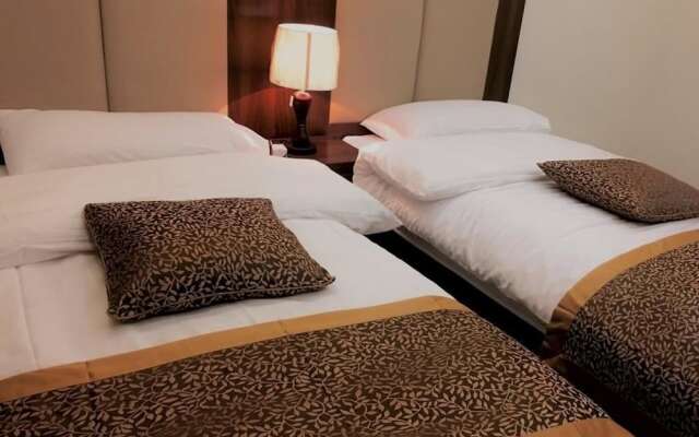Raha Suites