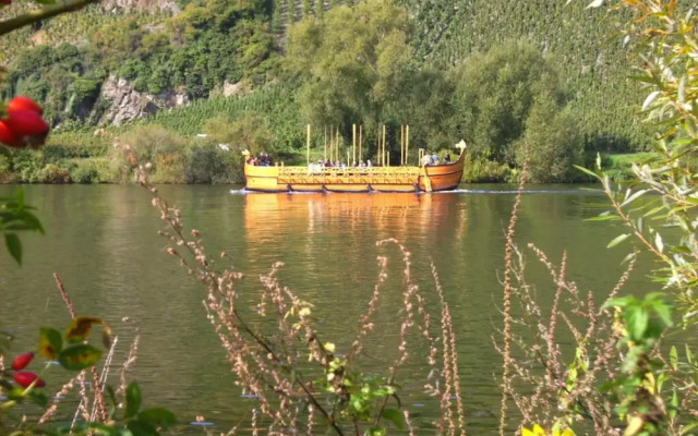 "moselblick" Modern Retreat