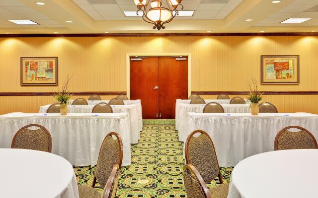 Holiday Inn Express & Suites Millington by IHG