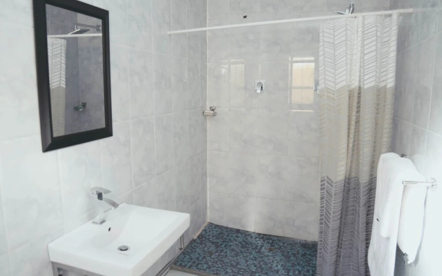 Denver Echo- Executive Guest House