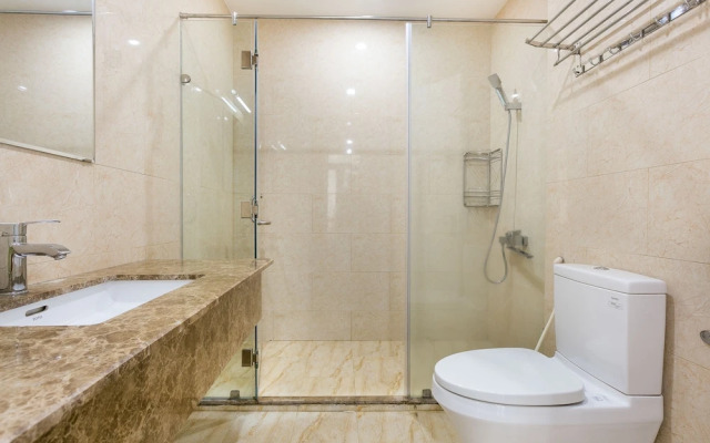 OYO 136 Aparthotel 75