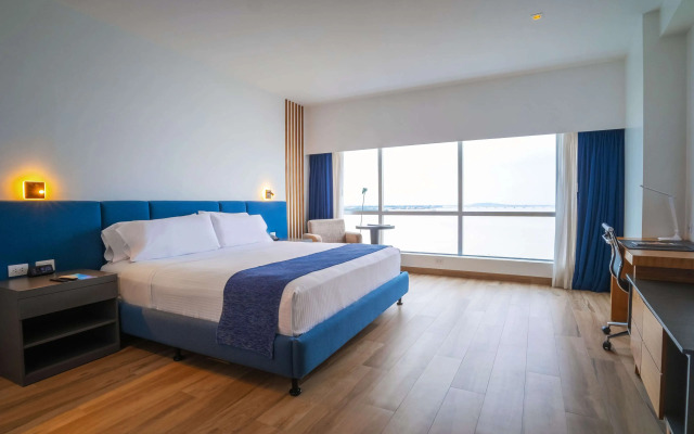 Wyndham Guayaquil Puerto Santa Ana