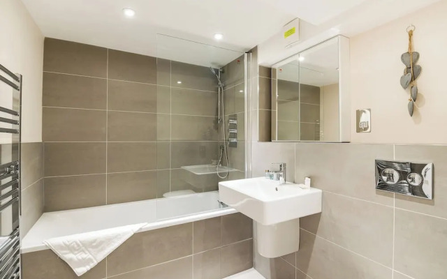 Flying Butler Victoria - Vincent Square/Bloomburg Street