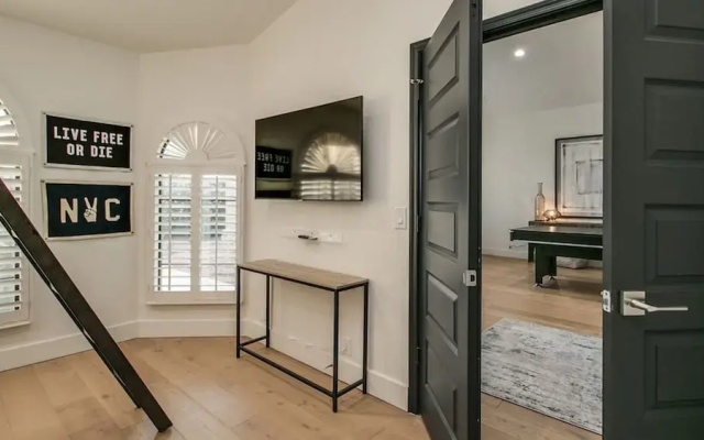Private Sanctuary in North Scottsdale W/pool!