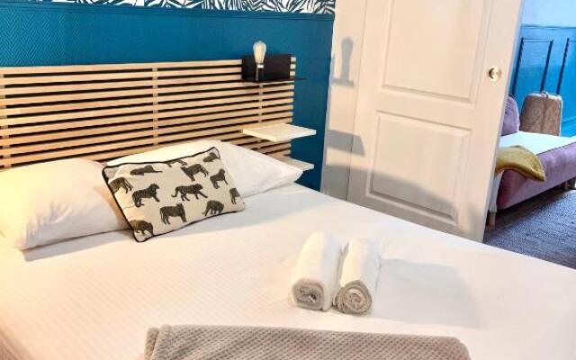 Le Grand Royal, 2 chambres de charme, PLACE ROYALE
