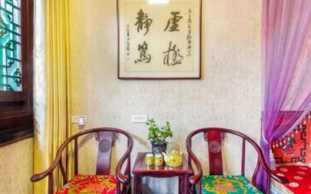 Pingyao Red Lantern Theme Hotel