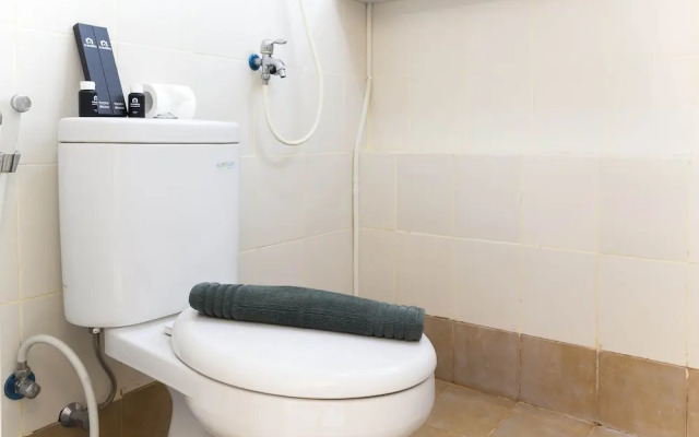 Nice and Comfy 2BR Bassura City Apartment near Mall