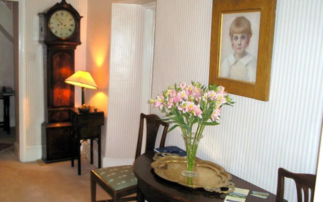 Weston Lawn