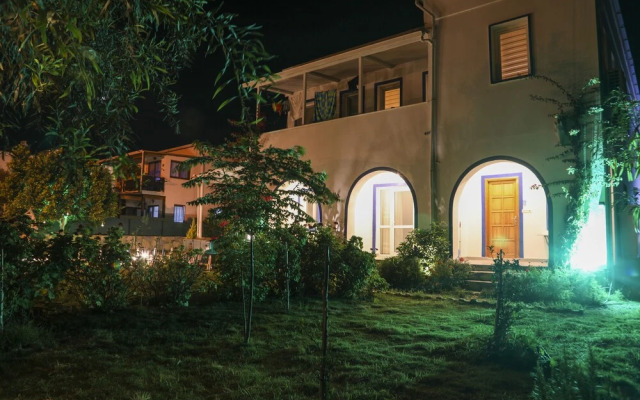 Yalıyanı Pansiyon