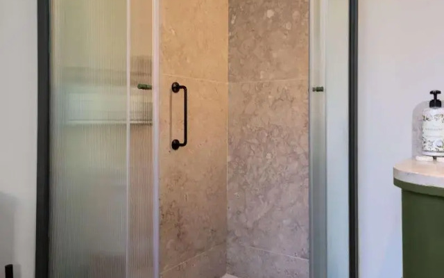 DUO Hotel Lisbon, Curio Collection by Hilton