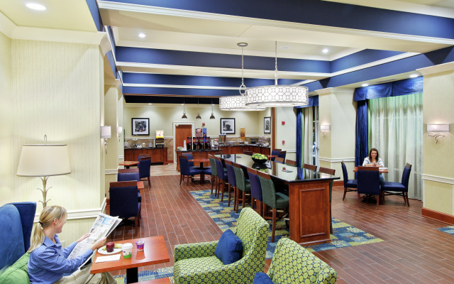 Hampton Inn & Suites Sevierville @ Stadium Drive