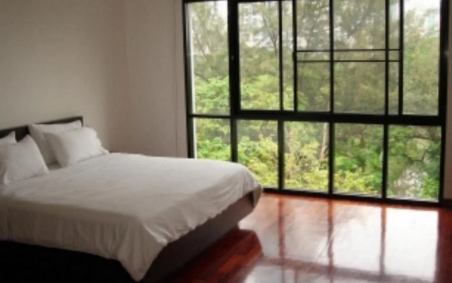 Benviar Tonson Residence