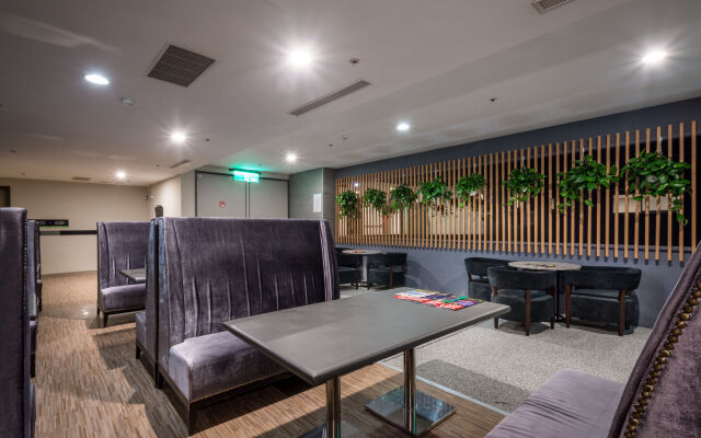 Sparkle Hotel Taipei Bridge