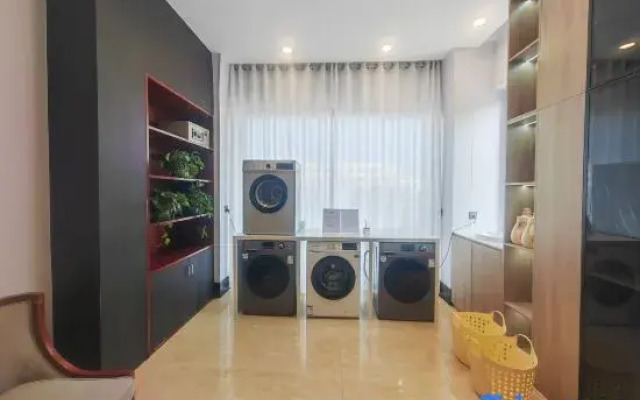huanghe Sunshine Hotel