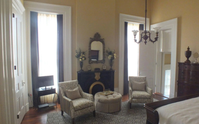 The Pepin Mansion Historic B&B