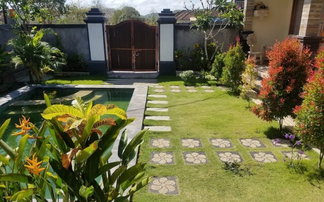 Cantika Guest House