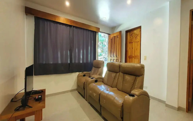 Pili Beach Resort Agmanic