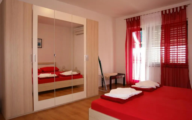 Apartment Mladen