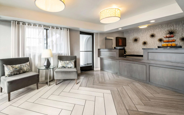 Best Western Los Alamitos Inn & Suites