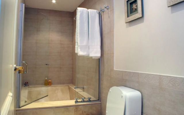 Provincial Plaza Hotel