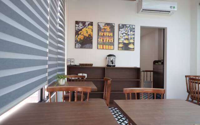 The Cosy Inn Hanoi Hotel