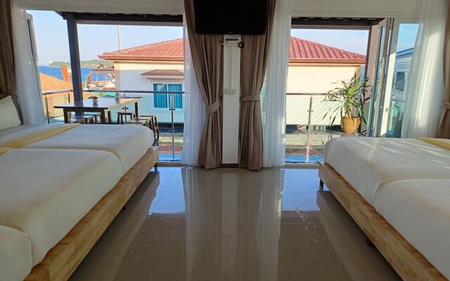 Habor House by Koh Larn Riviera