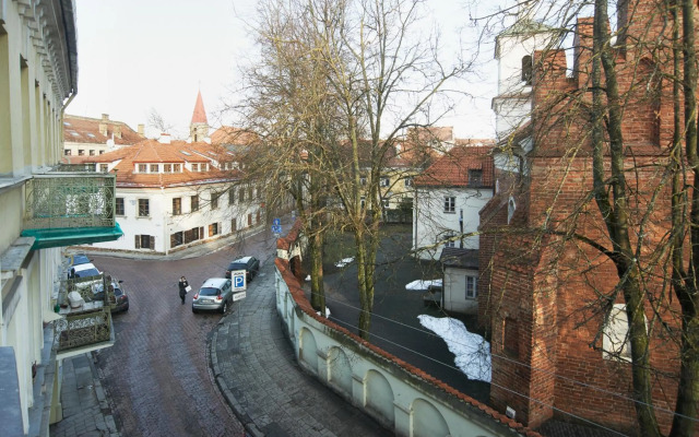 Regina House- sv. Mikalojaus 13