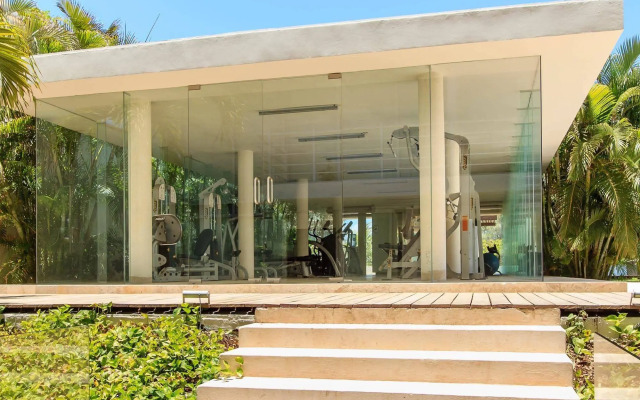 Magia Beachside by Bric