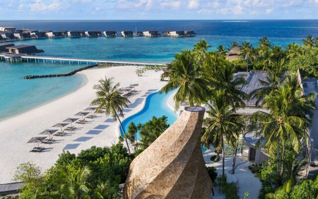 The St. Regis Maldives Vommuli Resort