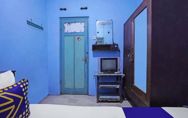 Spot On 91859 Kost Budhe Syariah