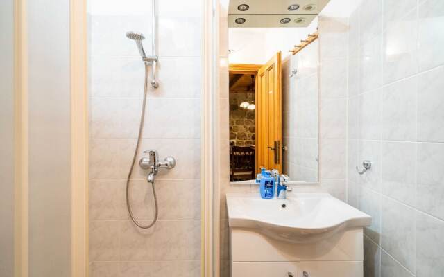 Studio Apartment Pupa