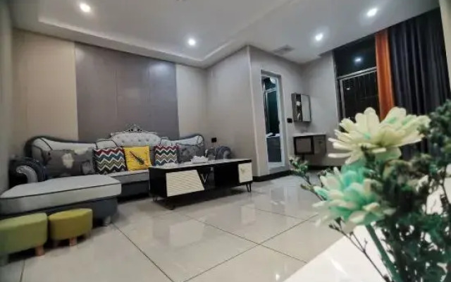 Puning Shihai Business Apartment