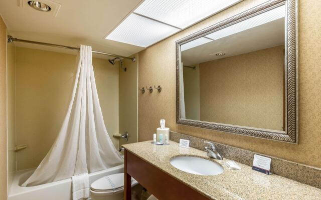 Tulsa Square Hotel Central, I-44 By OYO