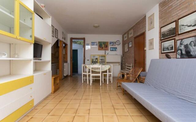 N66 - Numana, Trilocale in Centro Con Giardino