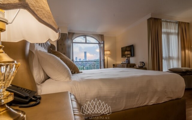 The Grand Palace Suites & Hotel