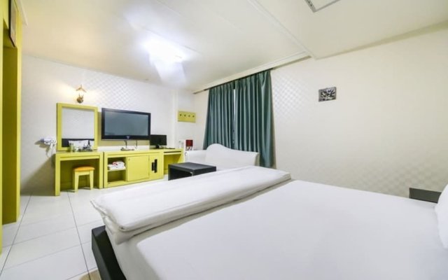 In the Business Hotel
