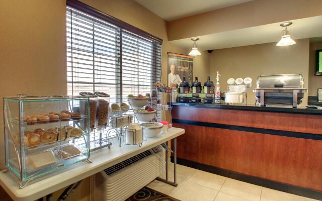 Cobblestone Inn & Suites - Bottineau