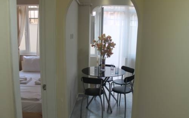 Pera Apartment